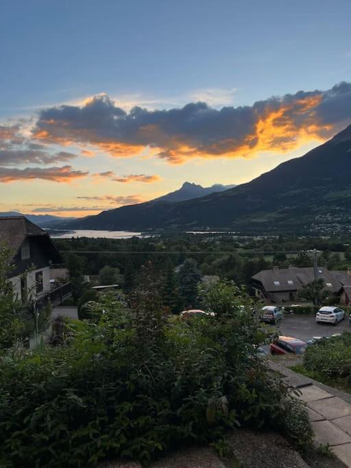 Appartement Avec Vue Sur Le Lac Saint-Sauveur  Extérieur photo