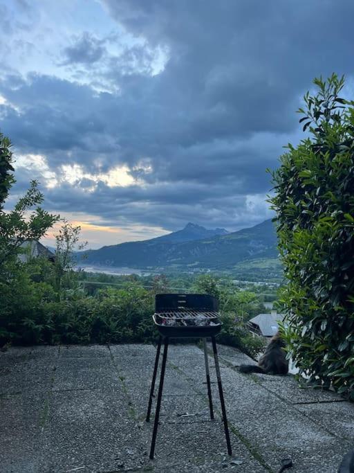 Appartement Avec Vue Sur Le Lac Saint-Sauveur  Extérieur photo